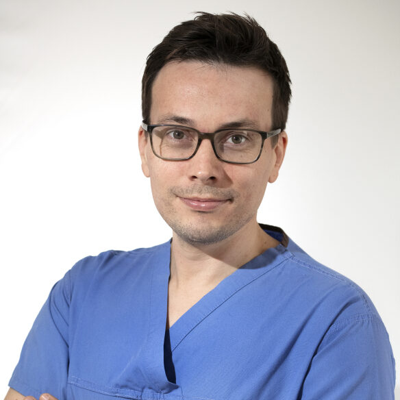 Dr Gareth Rosser