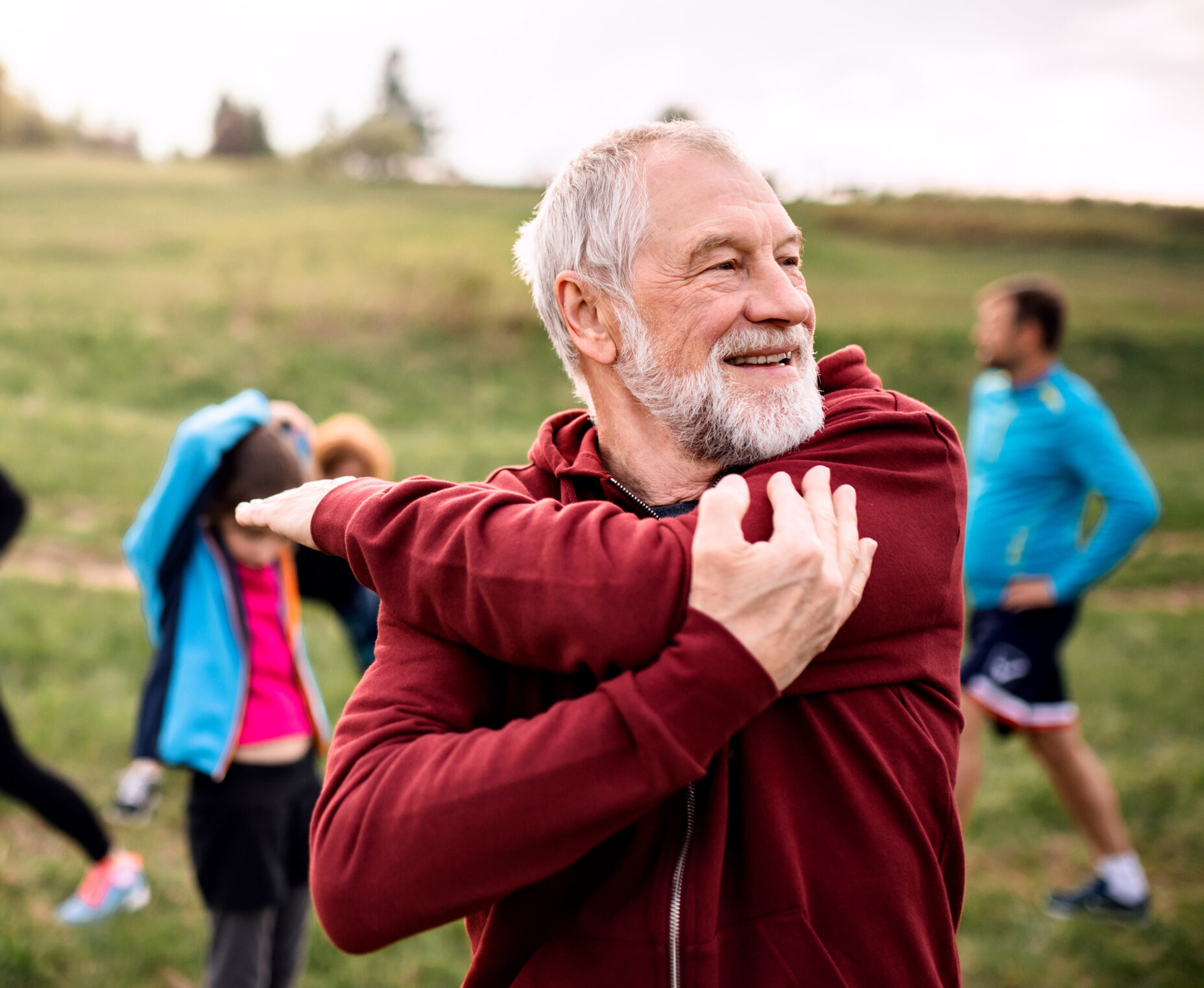 Older man exercising (Cropped)