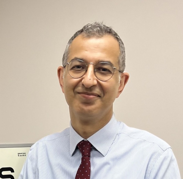 Mr Moin Mohamed