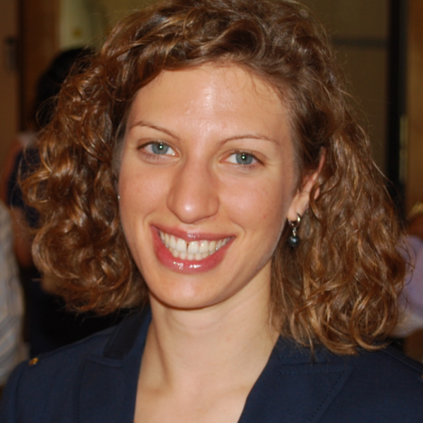 Ms Linda Ferrari