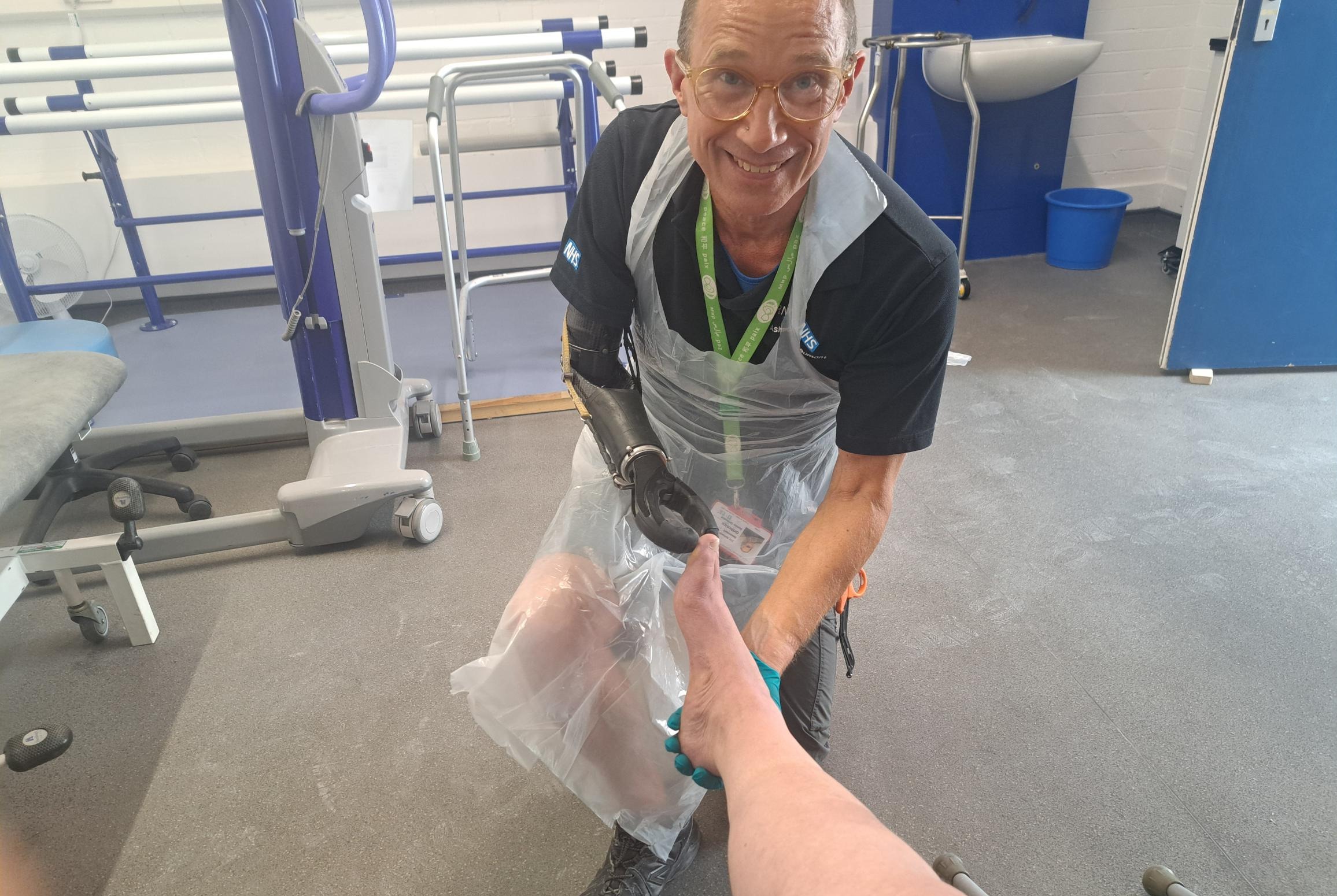 Osseointegration patient returns to clinical work wearing a prosthetic arm